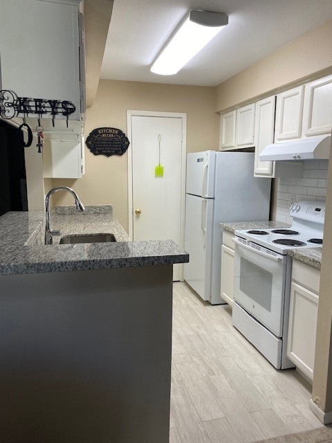 Fresh and beautiful kitchen.