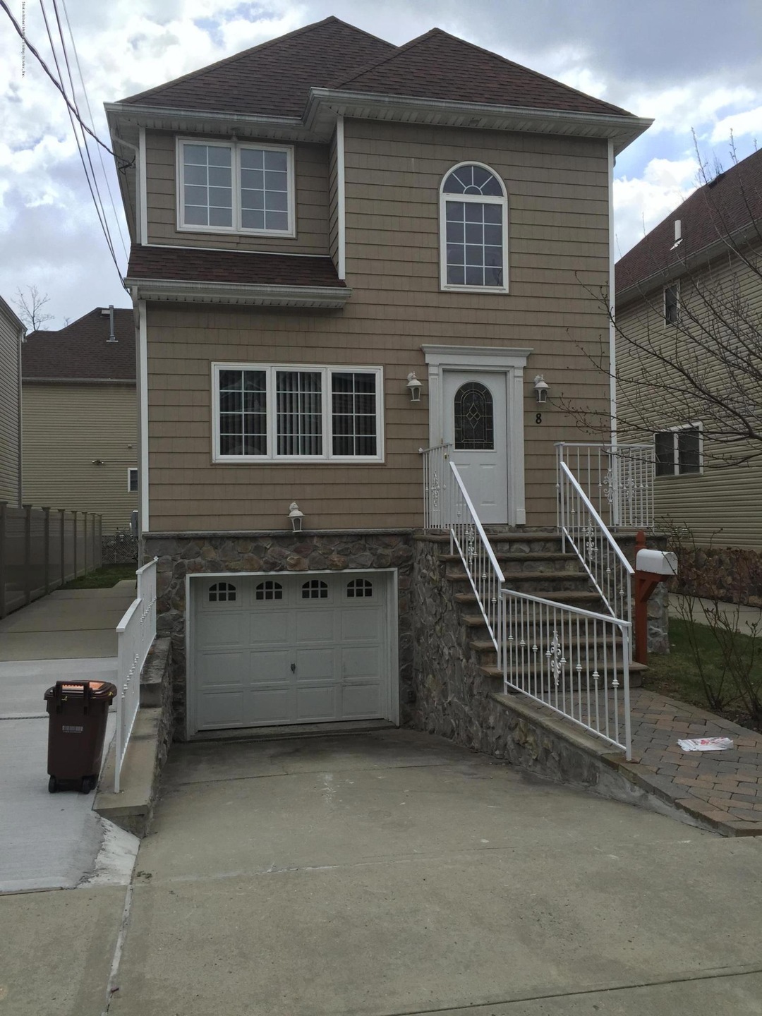 8 South St, Staten Island, NY 10310 - photo 1