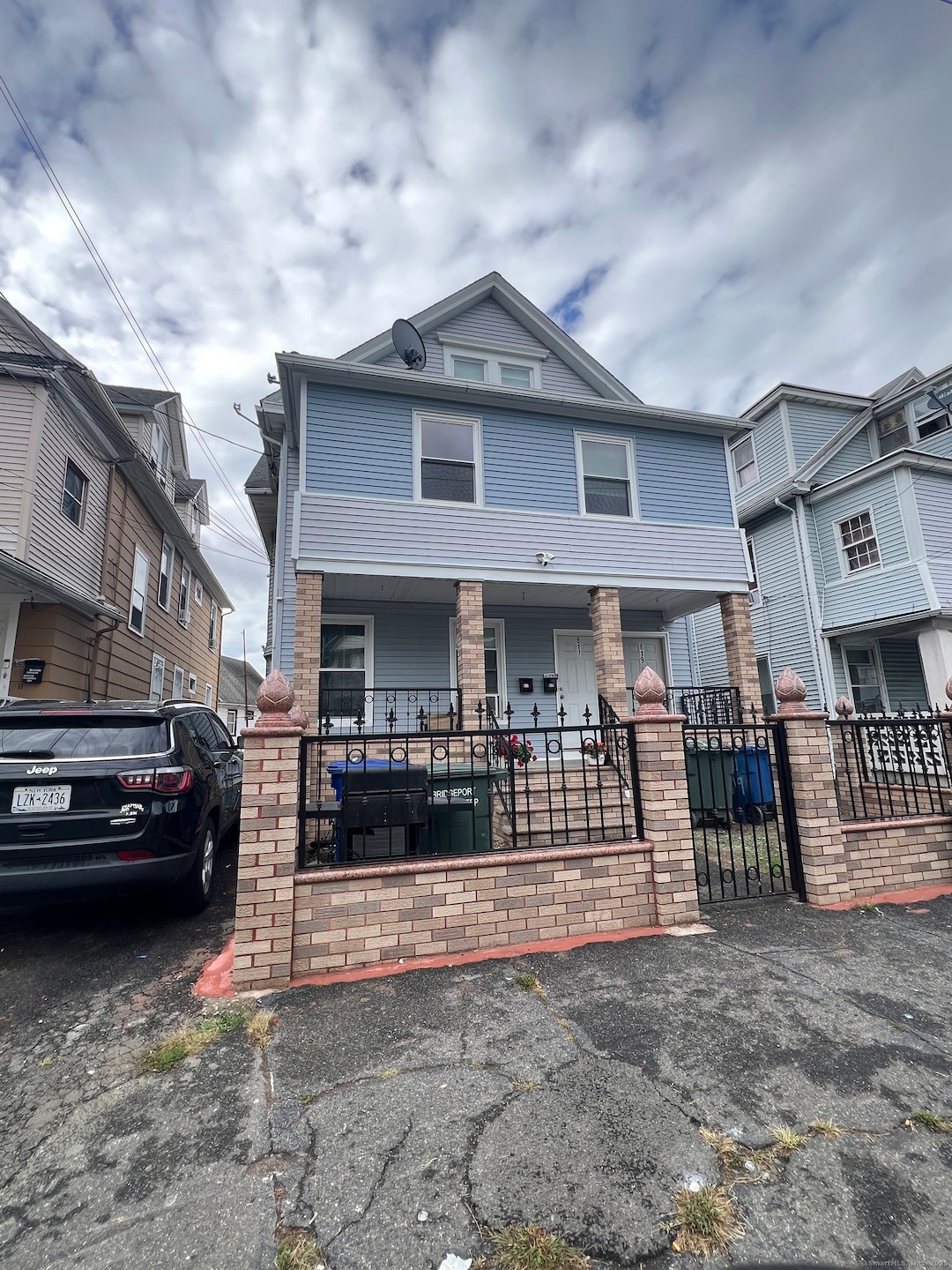 For Rent $2,400/month