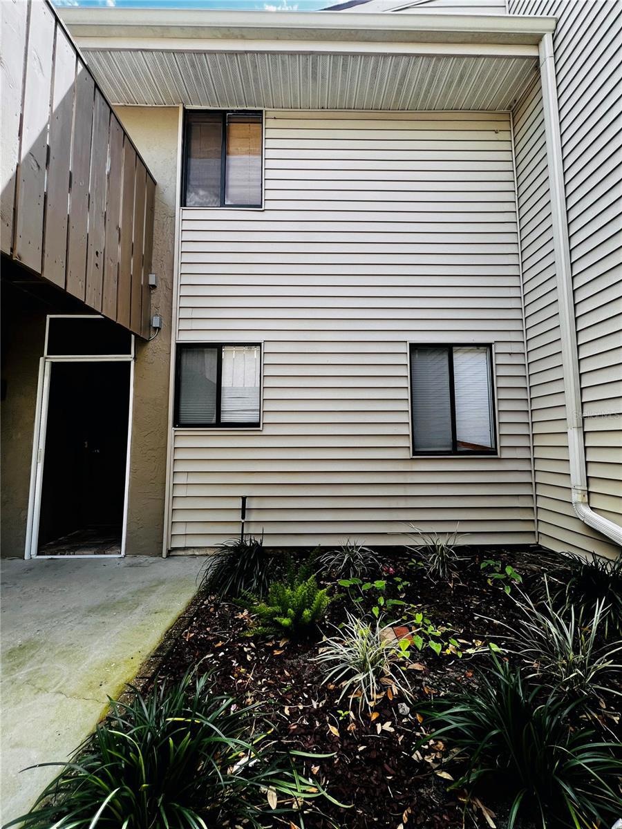 1404 Oak Place unit D, Apopka, FL 32712 - photo 1