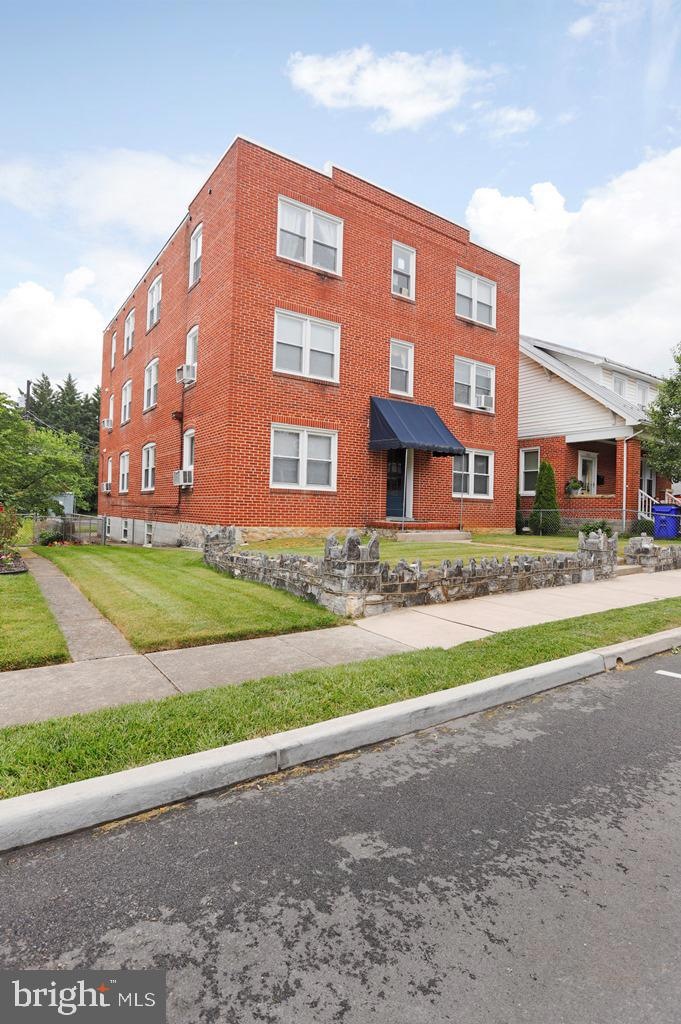855 Mulberry Ave unit 7 BSMT, Hagerstown, MD 21742 - photo 1