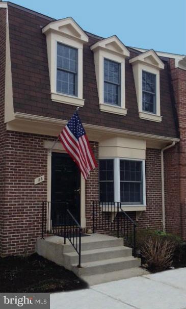 128 Gretna Green Ct unit XIII-8, Alexandria, VA 22304 - photo 1