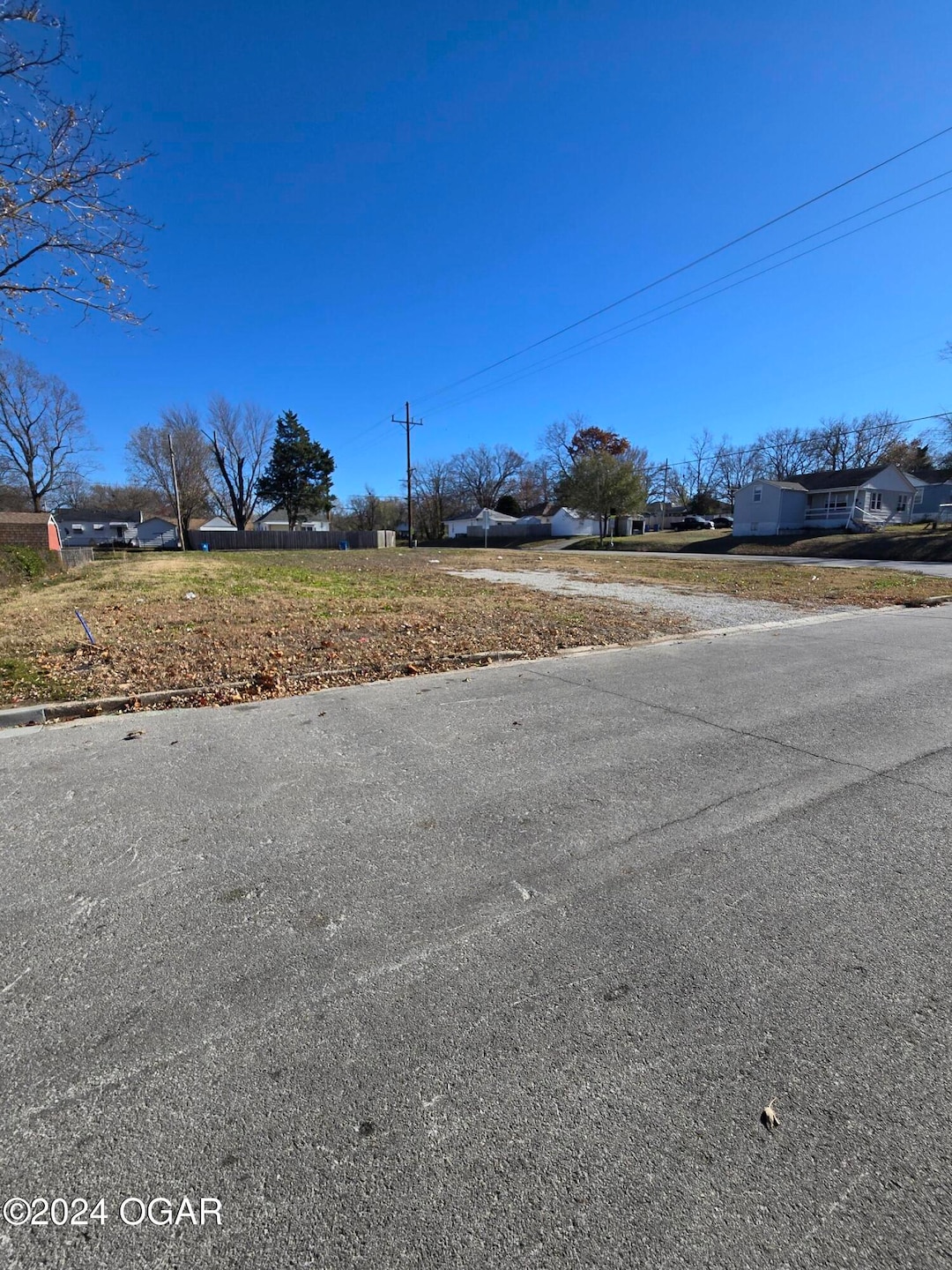 2009 E 4th St, Joplin, MO 64801 - photo 1