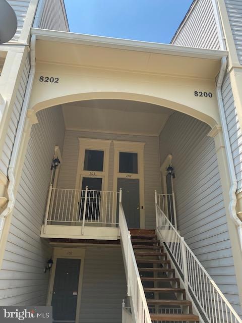 8200 Crossbrook Ct unit B, Lorton, VA 22079 - photo 1