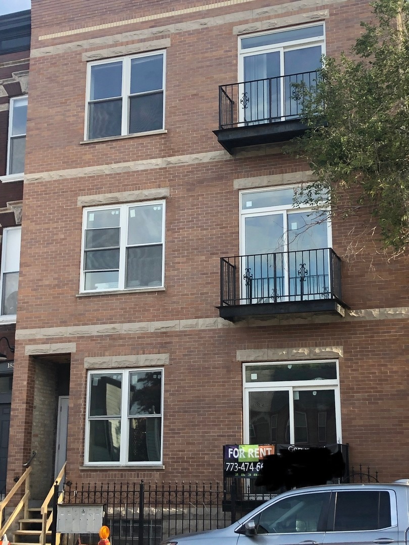 1836 W Augusta Blvd unit 1F, Chicago, IL 60622 - photo 1