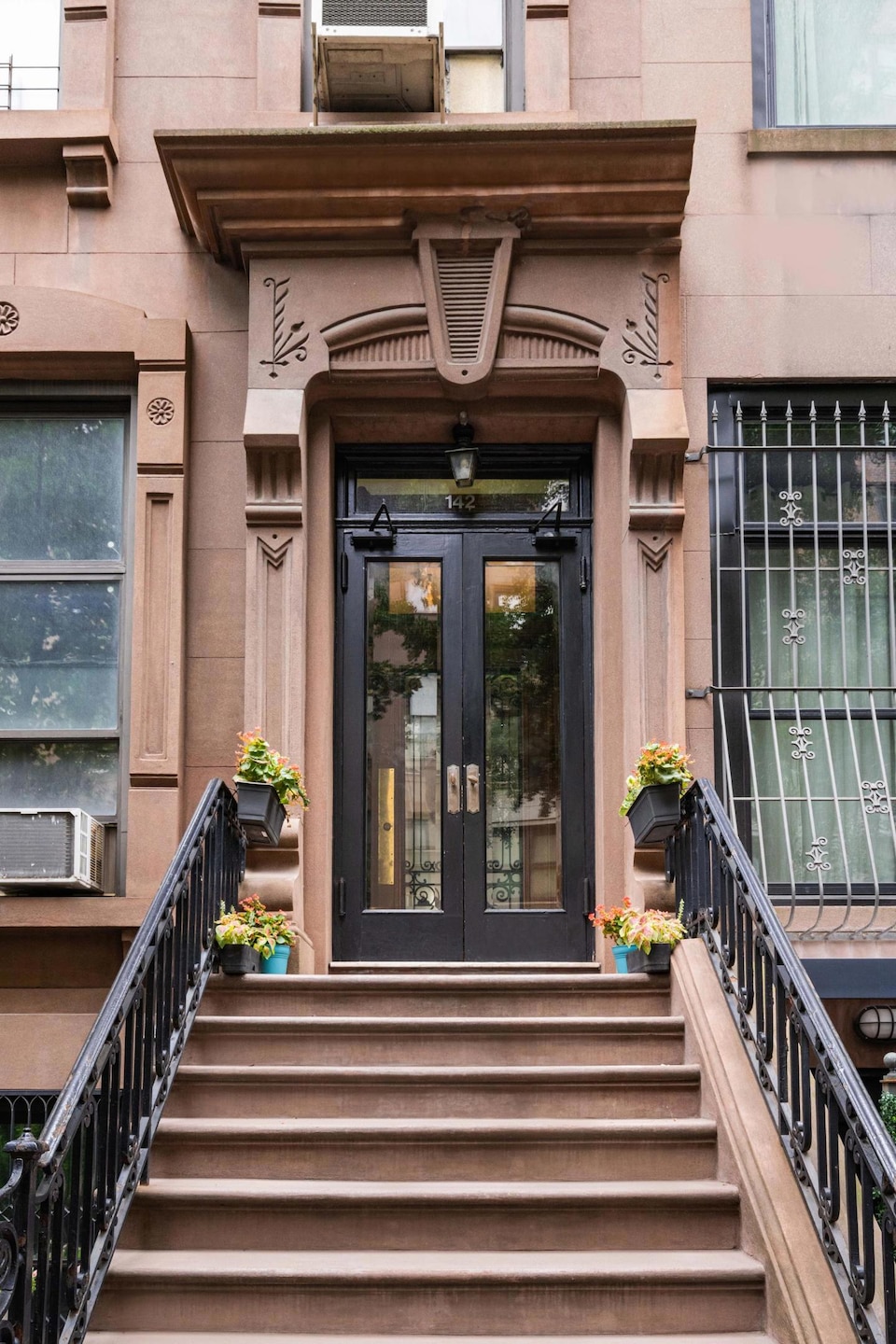 142 E 37th St unit 2-3, New York, NY 10016 - photo 1