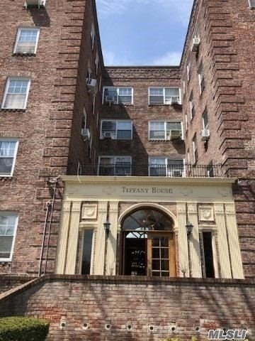 623 Central Ave unit 307, Cedarhurst, NY 11516 - photo 1