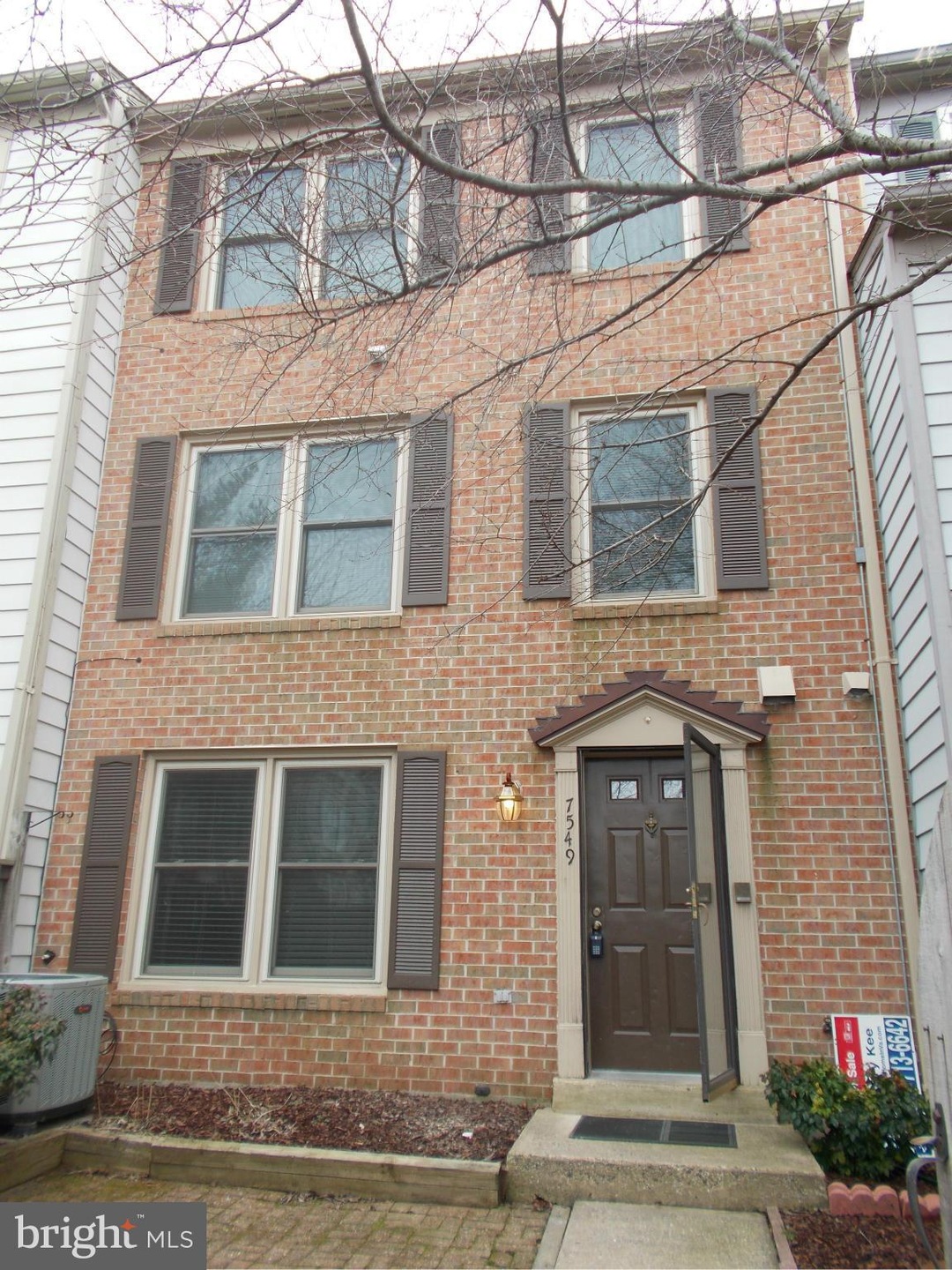 7549 Belle Grae Dr unit 15, Manassas, VA 20109 - photo 1