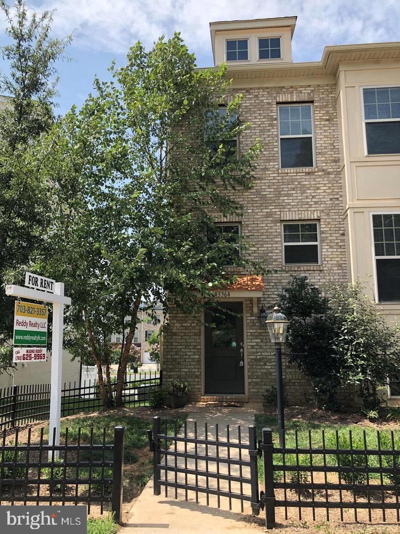 43364 Old Ryan Rd, Ashburn, VA 20148 - photo 1