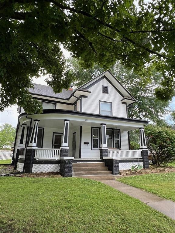 233 Main St, Osawatomie, KS 66064 - photo 1