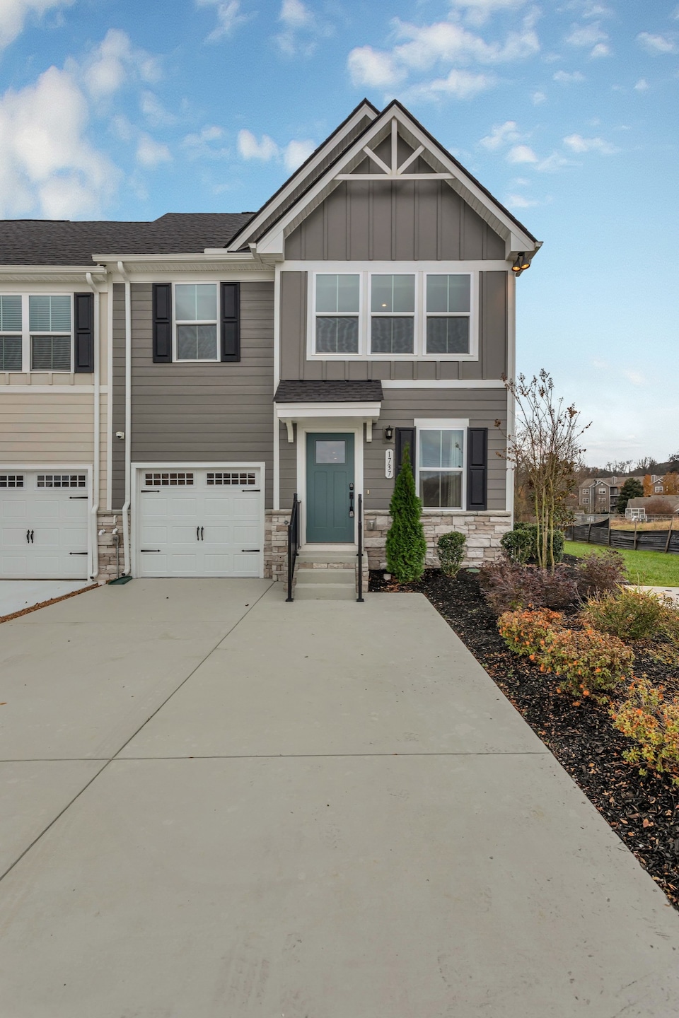 1737 Horsepower Dr, Columbia, TN 38401 - photo 1