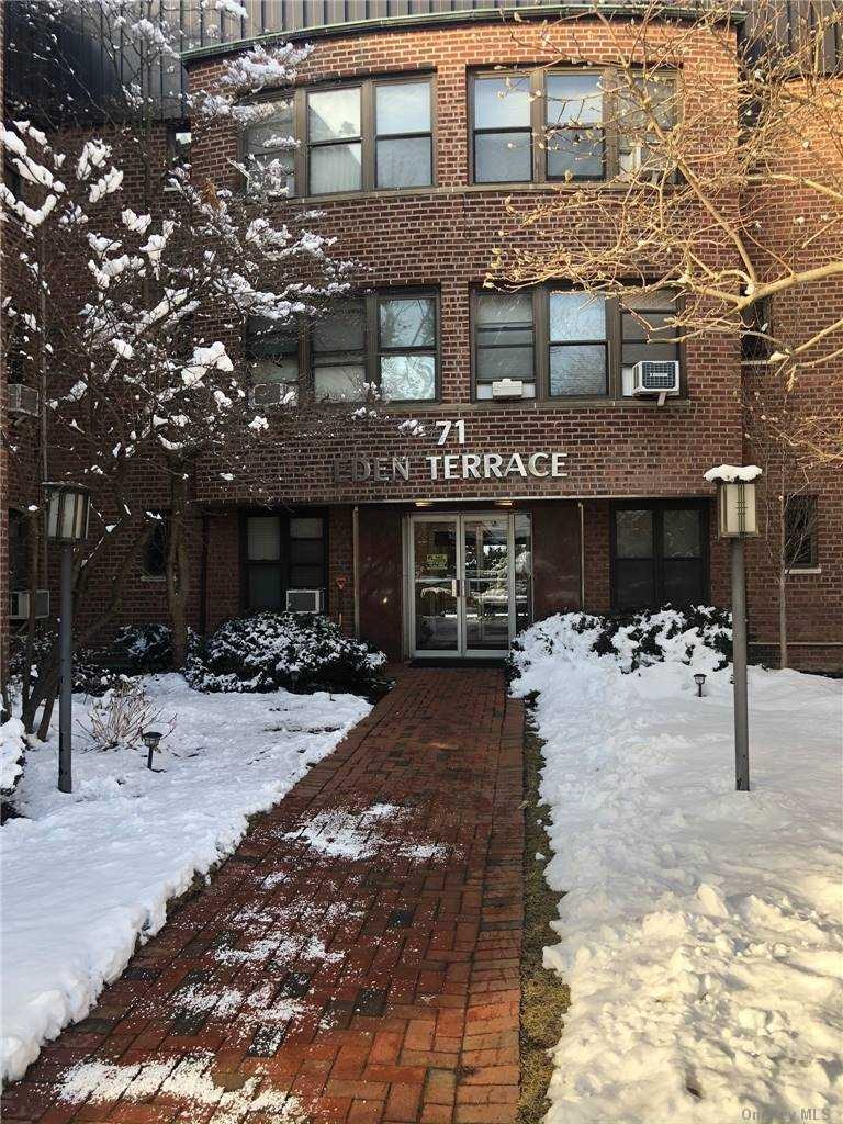 71 Grace Ave unit 2K, Great Neck, NY 11021 - photo 1