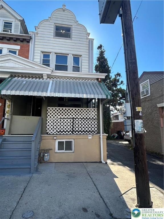 1042 W Allen St, Allentown, PA 18102 - photo 1