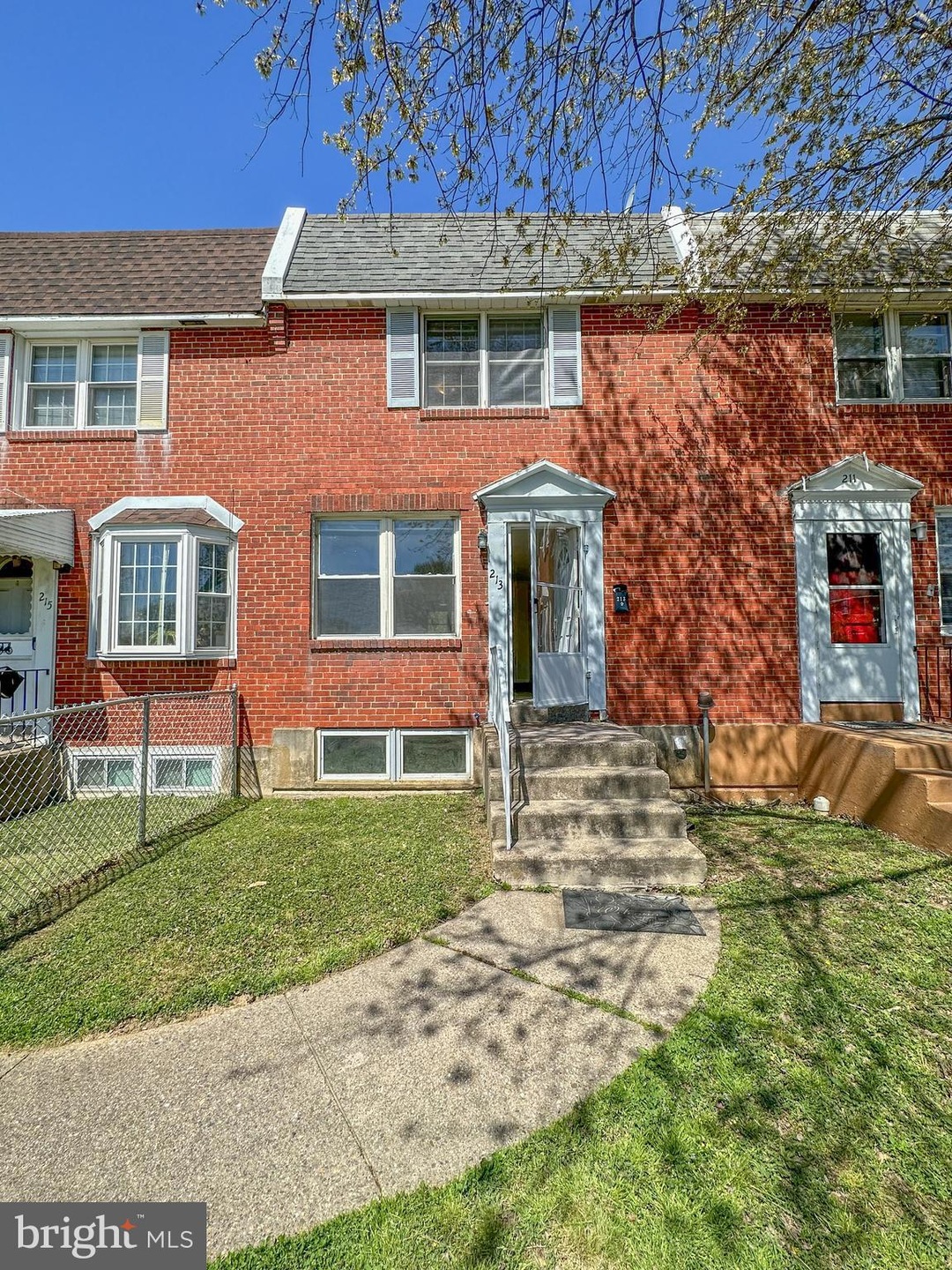 213 Madison Dr, Newark, DE 19711 - photo 1