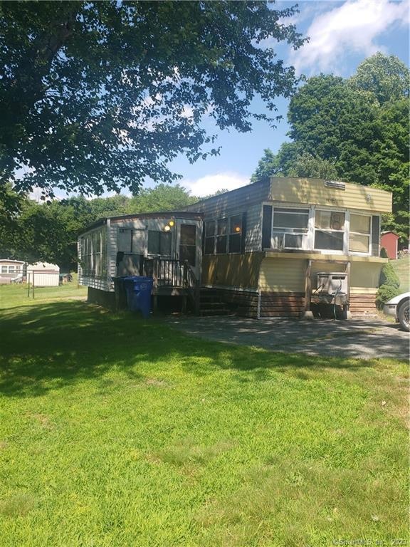 8 Terrace Dr, Plainfield, CT 06374 - photo 1