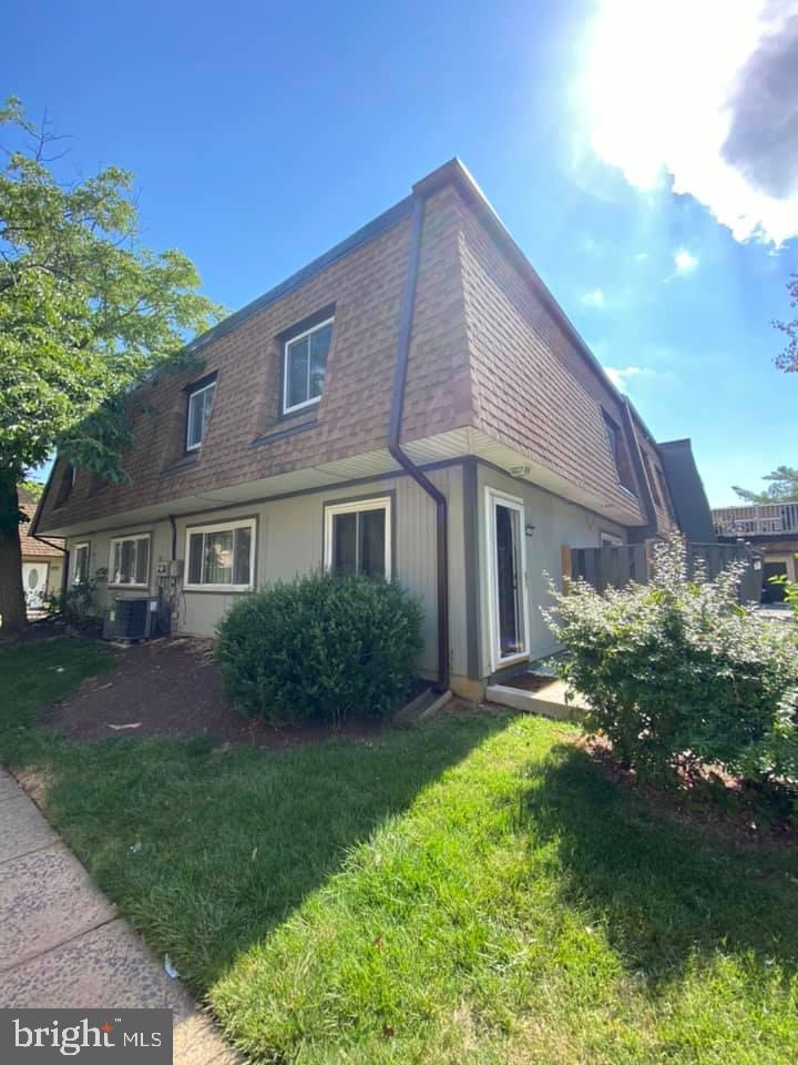 3866 Manzanita Place unit B, Alexandria, VA 22309 - photo 1