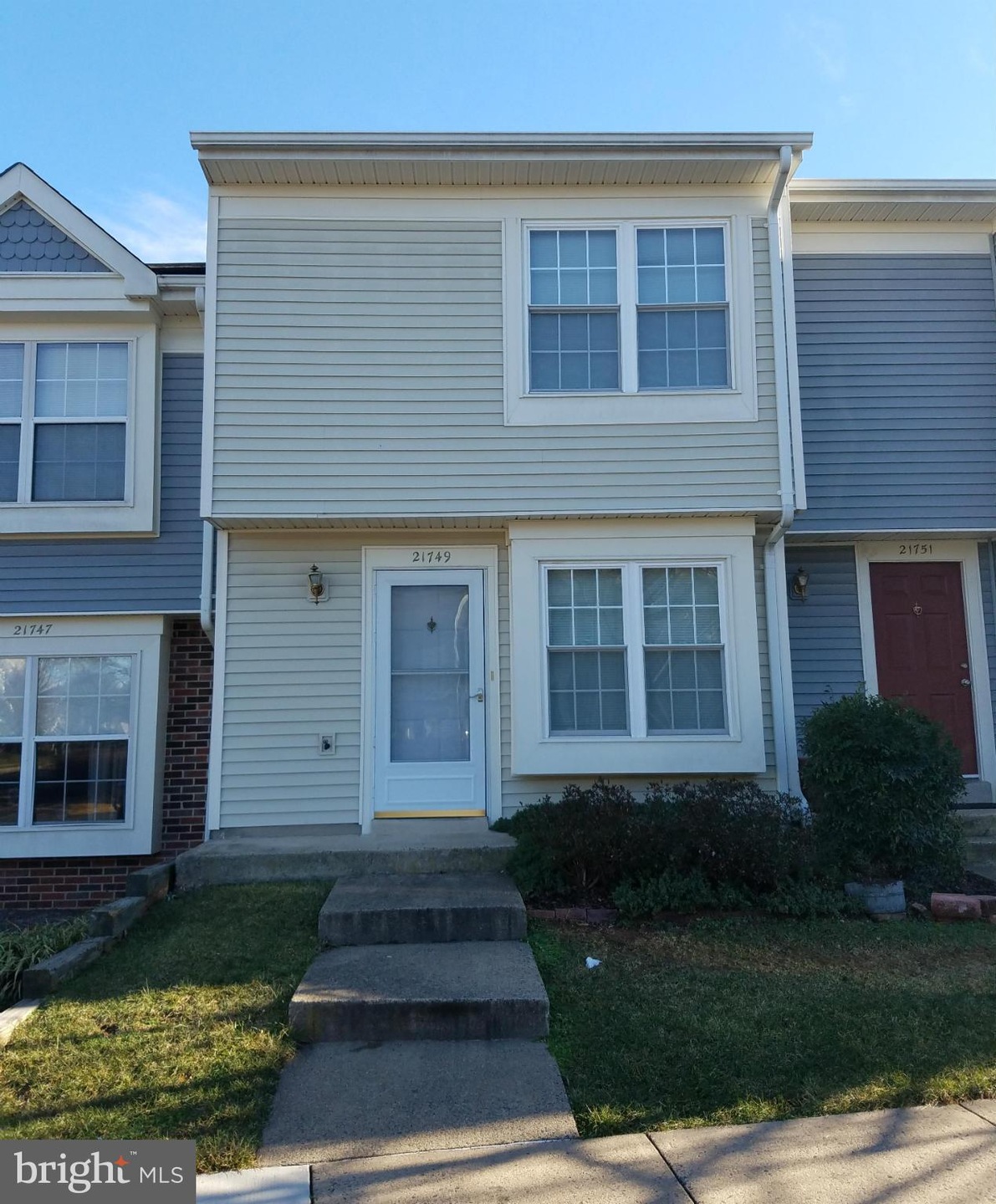 21749 Marigold Cir, Sterling, VA 20164 - photo 1