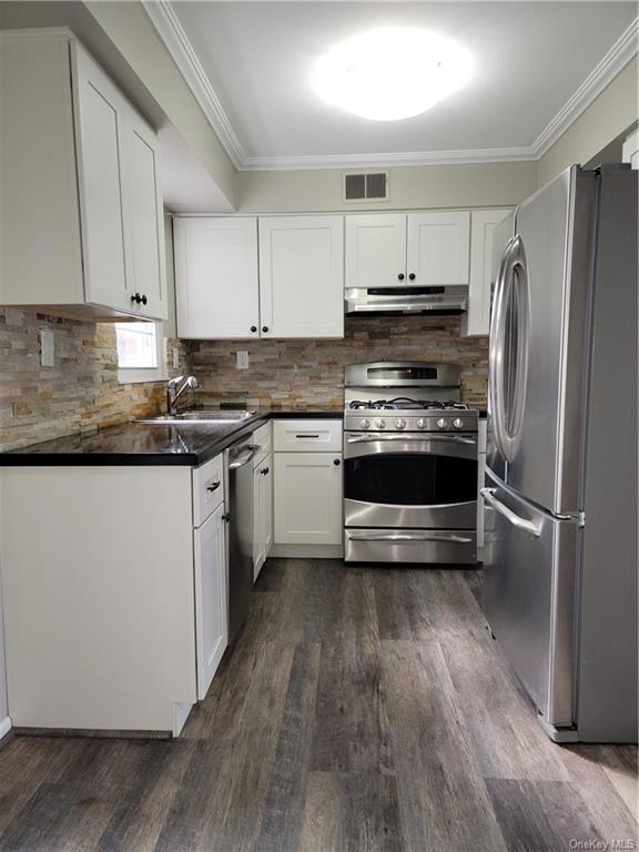 48 Bon Aire Cir unit C9, Suffern, NY 10901 - photo 1