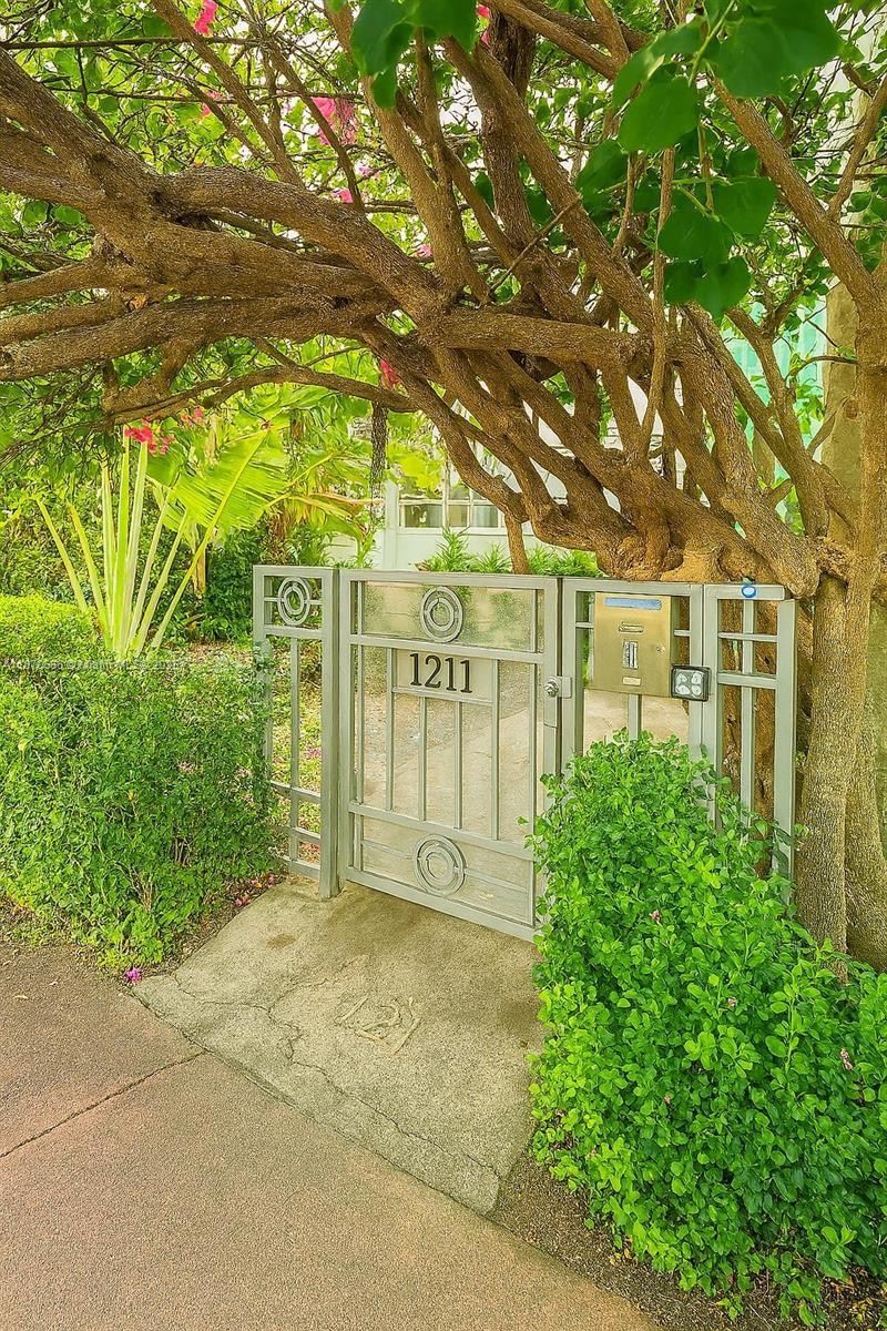 1211 Pennsylvania Ave unit B1, Miami Beach, FL 33139 - photo 1