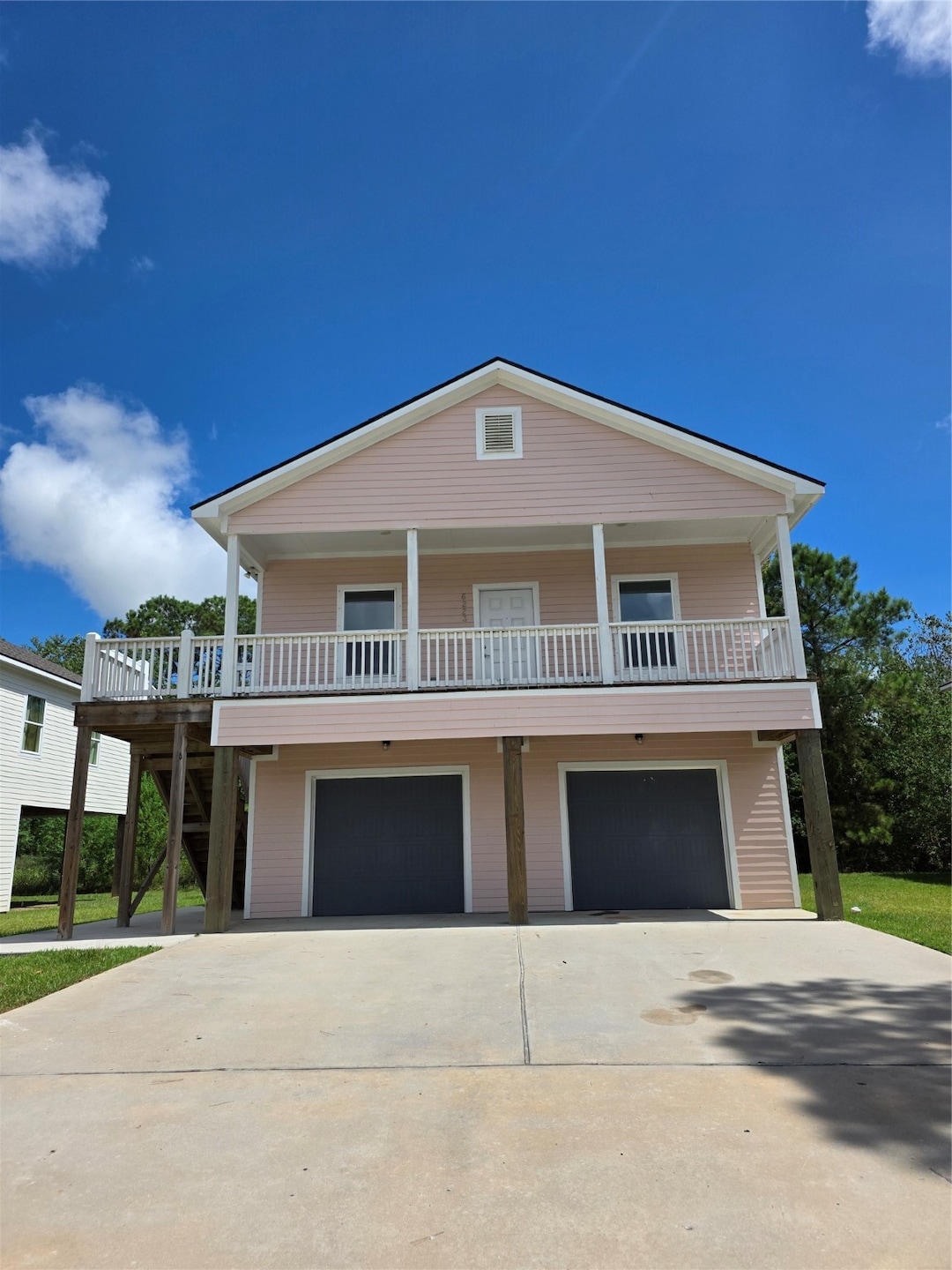 6223 Lacey Oak Dr, Hitchcock, TX 77563 - photo 1