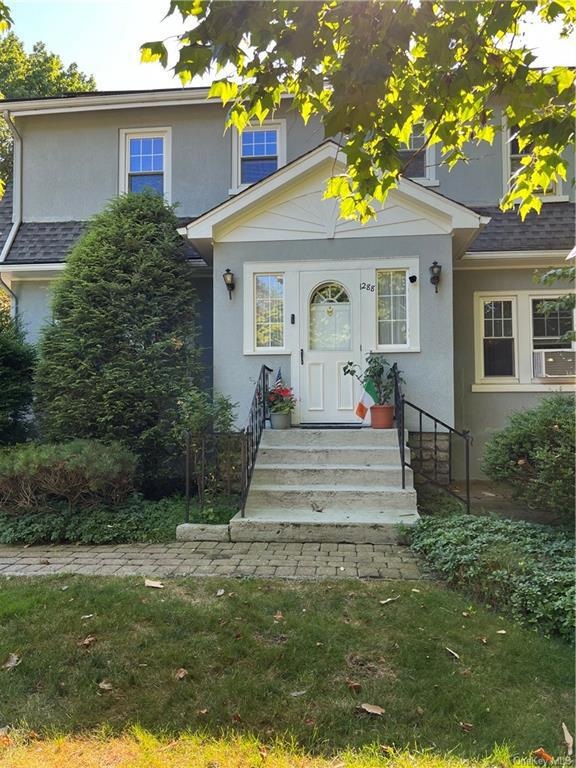 288 Ehrhardt Rd, Pearl River, NY 10965 - photo 1