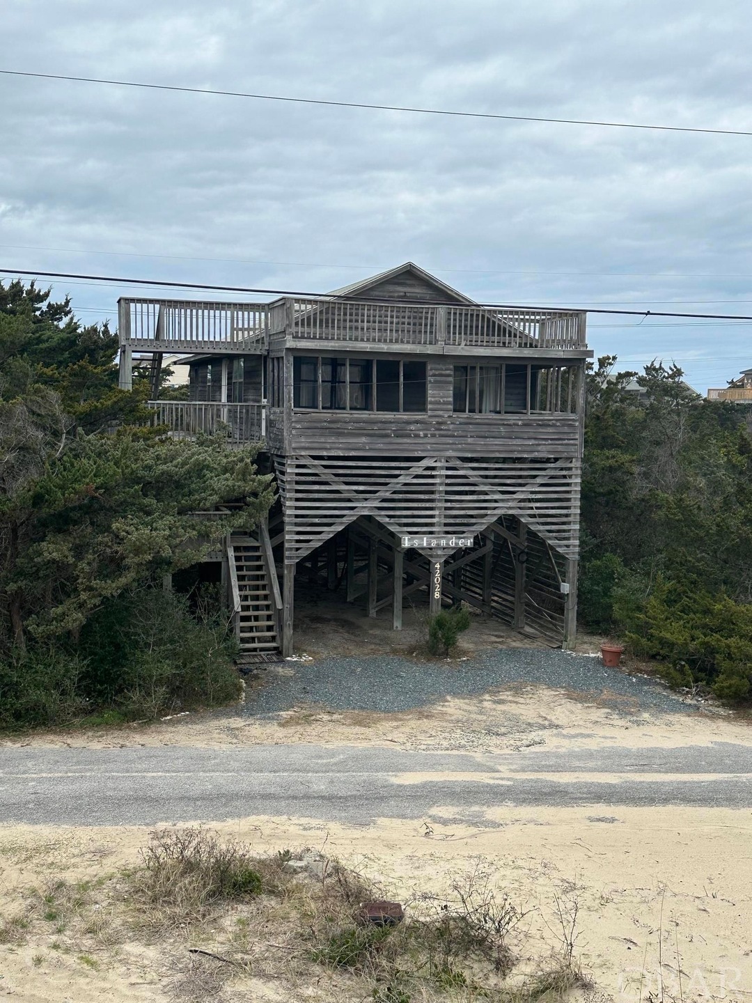 Sold $408,000 • Co-Listing Agent