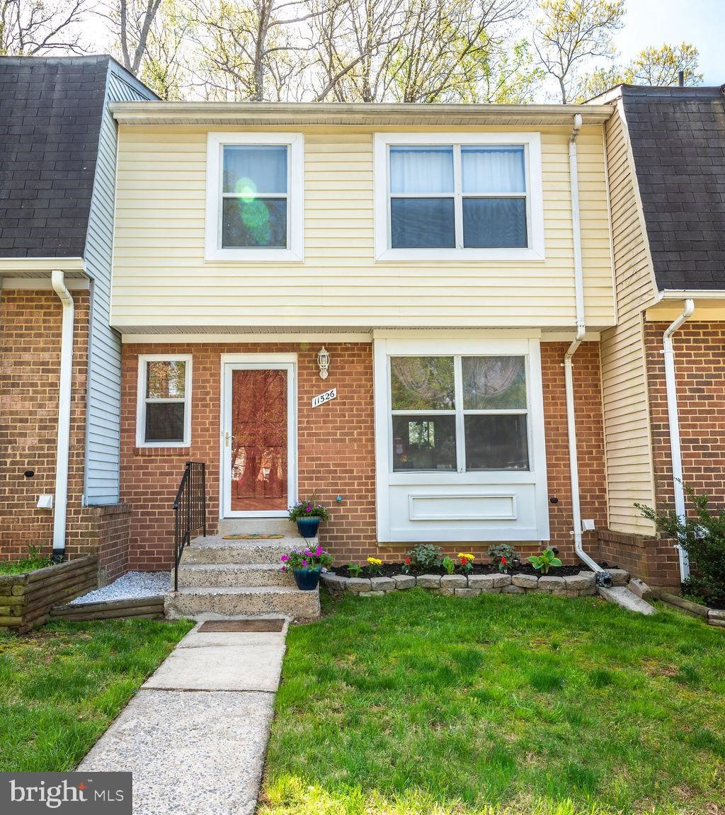 11526 Summer Oak Dr, Germantown, MD 20874 - photo 1