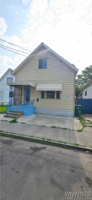For Rent $1,495/month • Co-Listing Agent