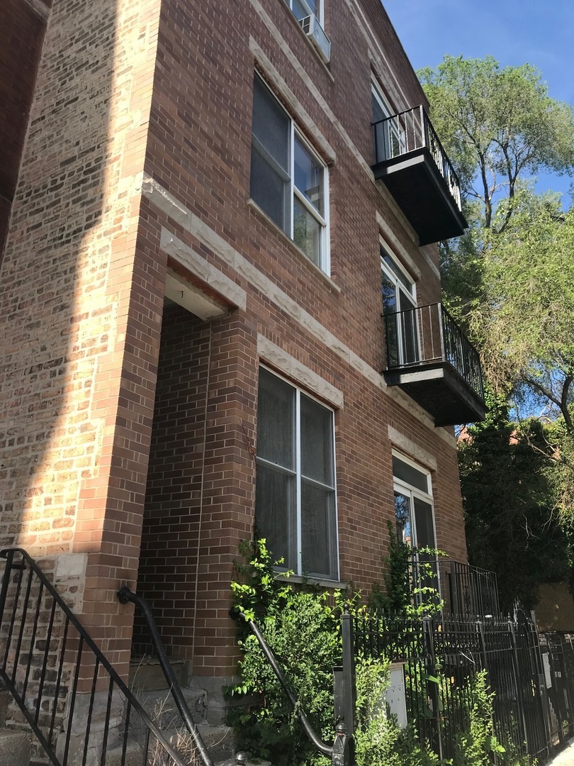 1836 W Augusta Blvd, Chicago, IL 60622 - photo 1