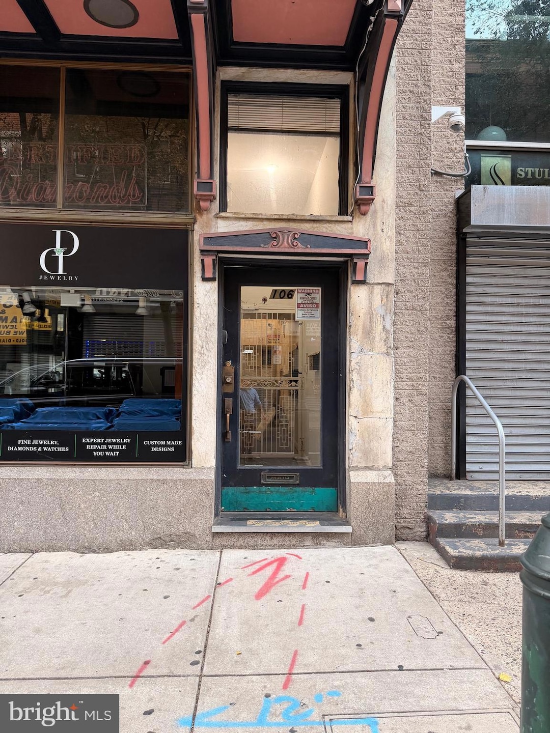 For Rent $1,300/month