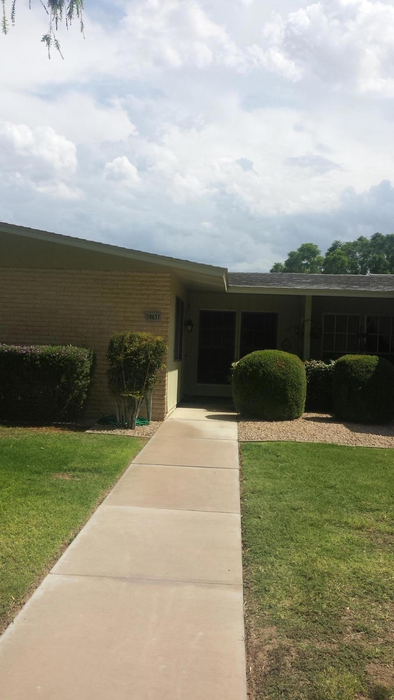 10631 W Highwood Ln, Sun City, AZ 85373 - photo 1