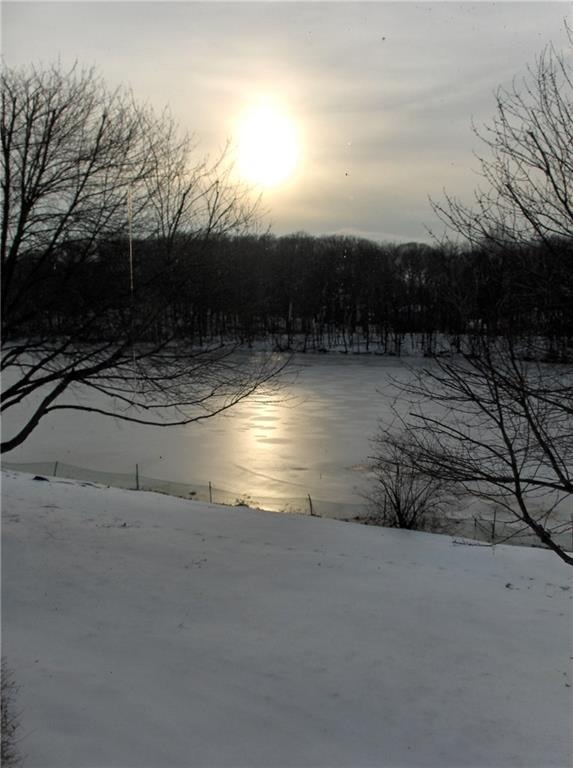 86 Rowayton Woods Dr unit 86, Norwalk, CT 06854 - photo 1