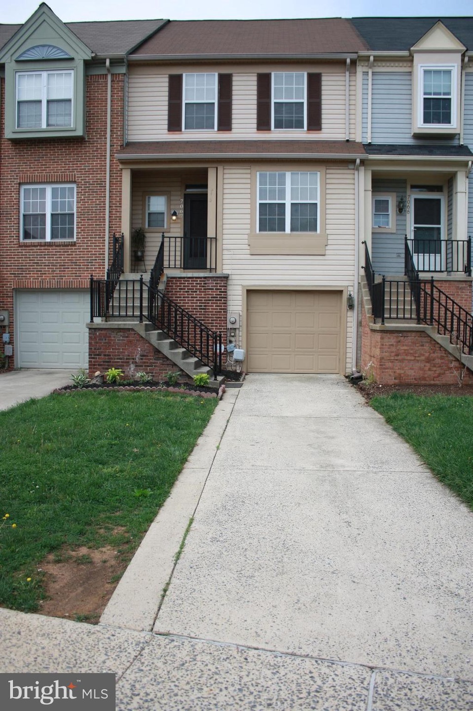 7067 Bradshaw Ct W, Frederick, MD 21703 - photo 1