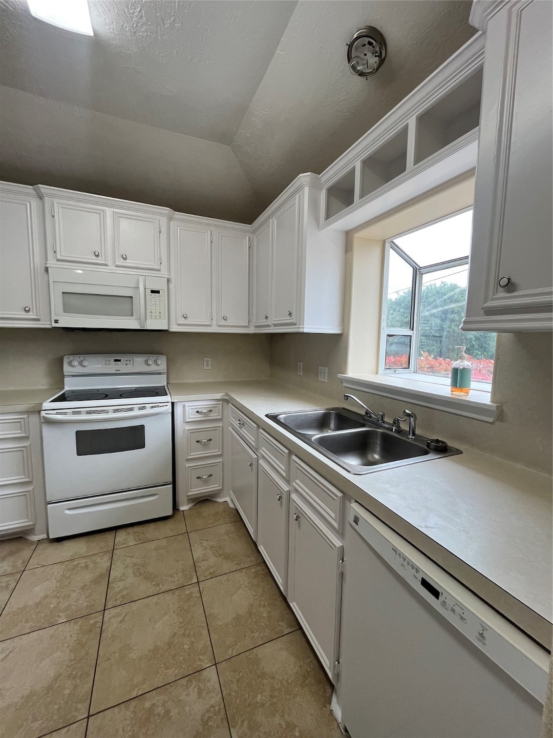 For Rent $2,000/month