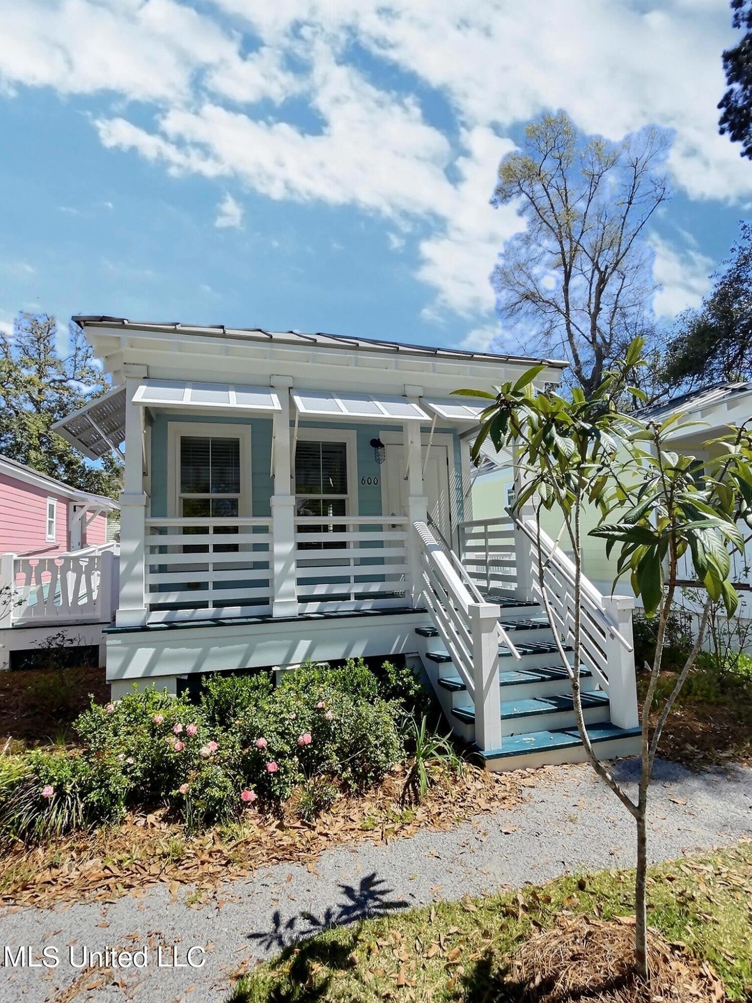 2151 Government St unit 600 Cottage Square L, Ocean Springs, MS 39564 - photo 1