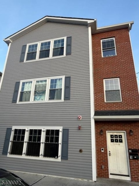 40-42 Doctor Martin Luther King Junior Blvd, Newark, NJ 07104 - photo 1