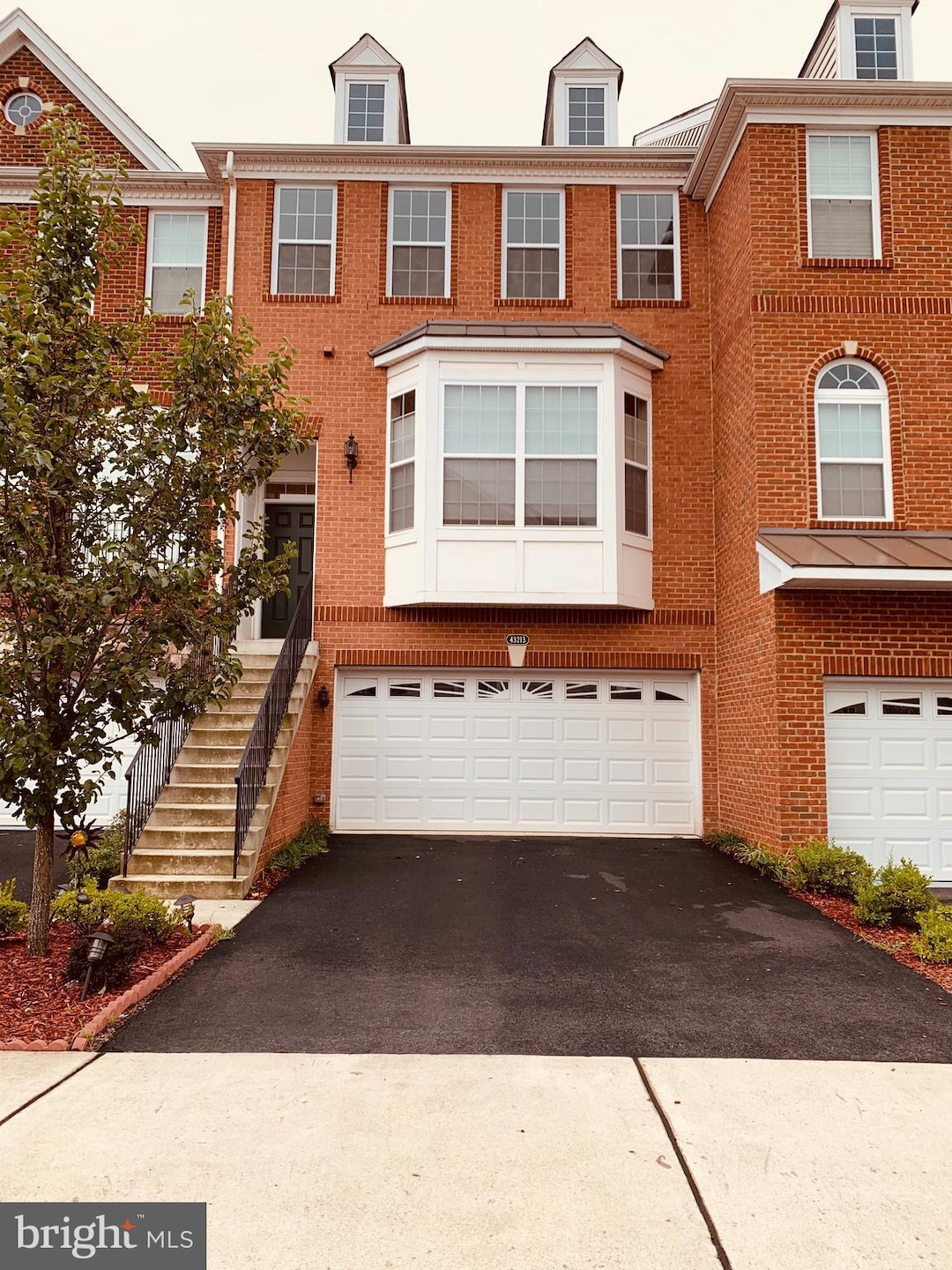 43213 Mitcham Square, Ashburn, VA 20148 - photo 1