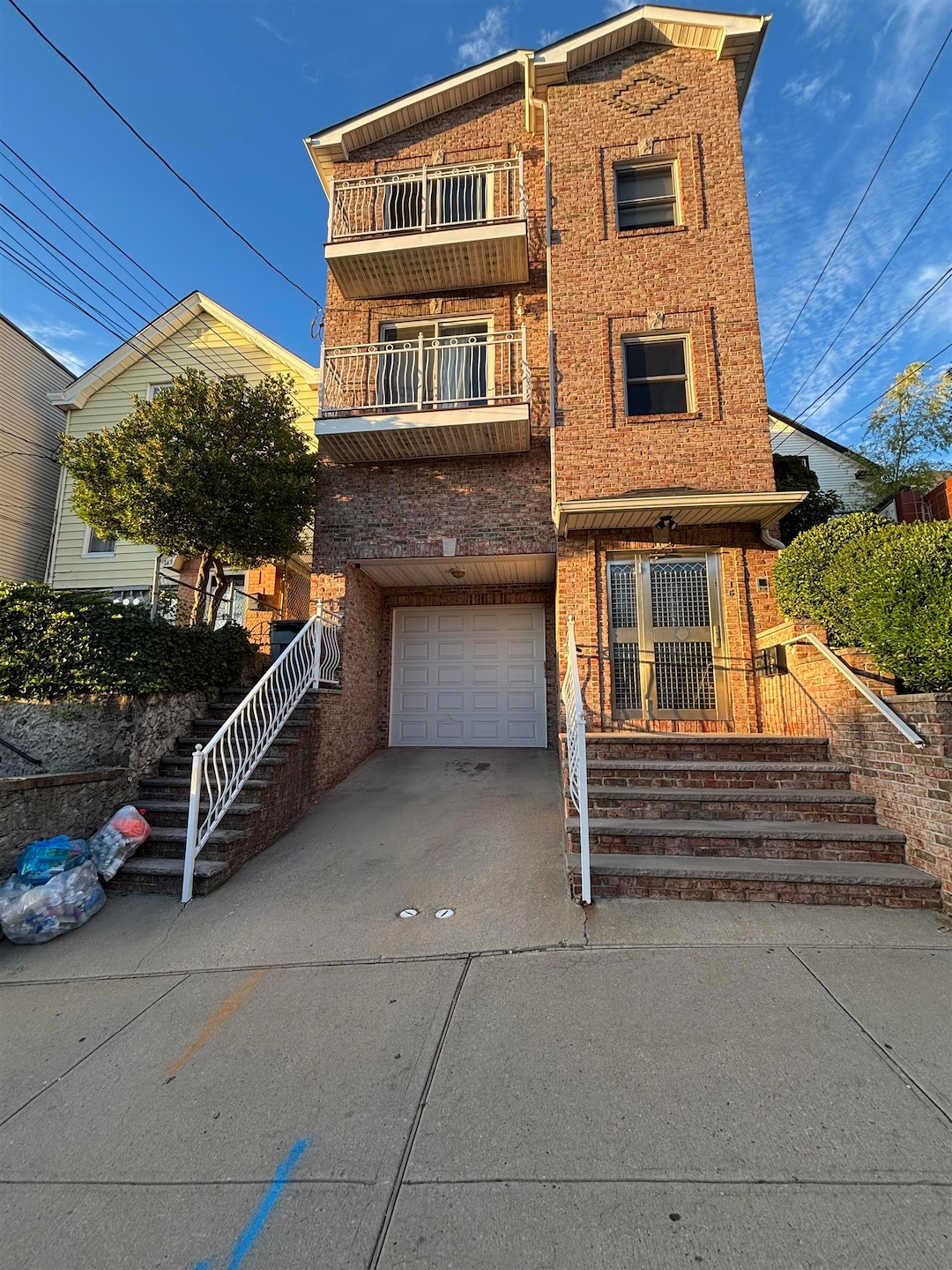 166 Lincoln St unit 2, Jersey City, NJ 07307 - photo 1