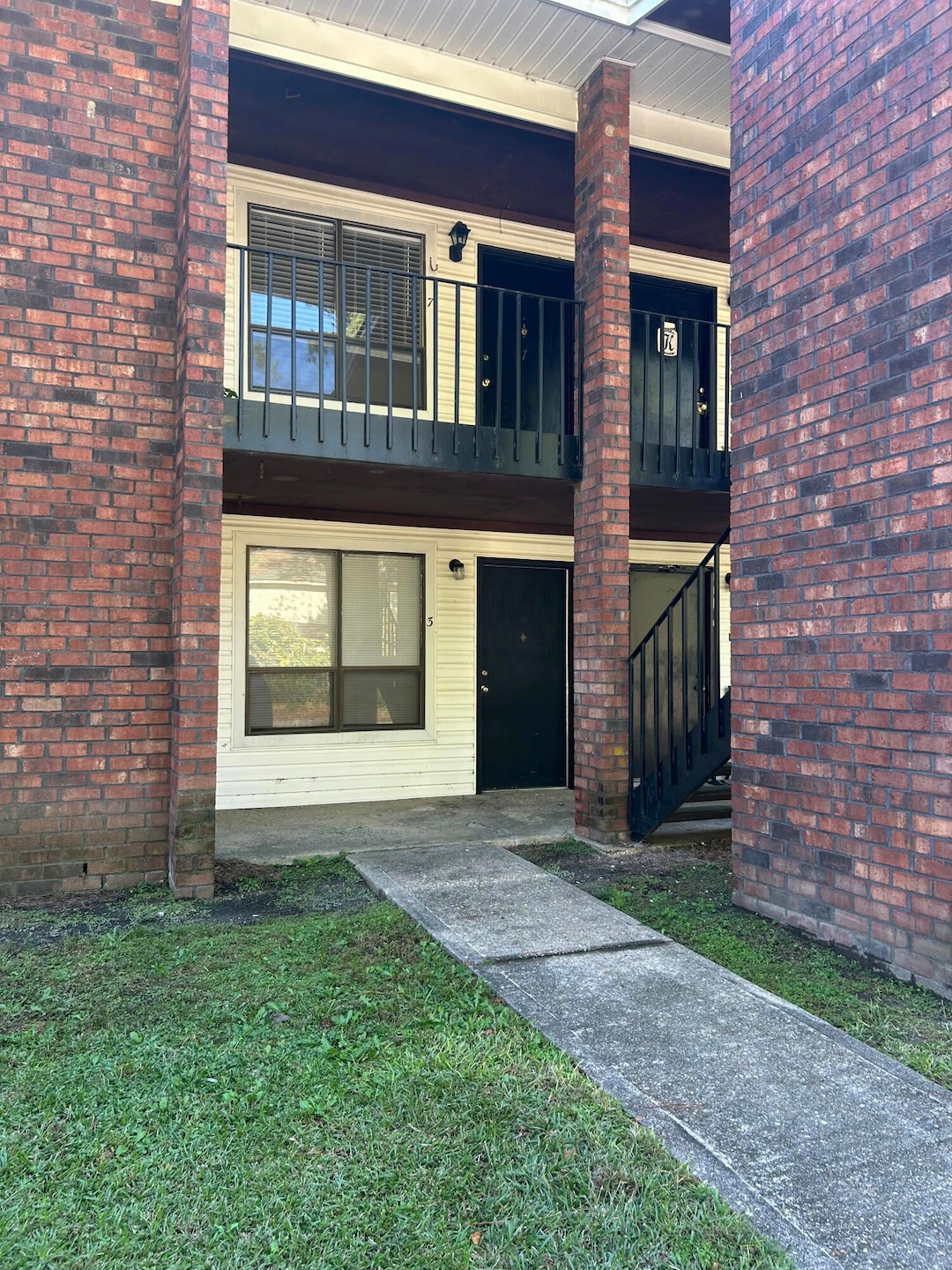 For Rent $950/month • Co-Listing Agent