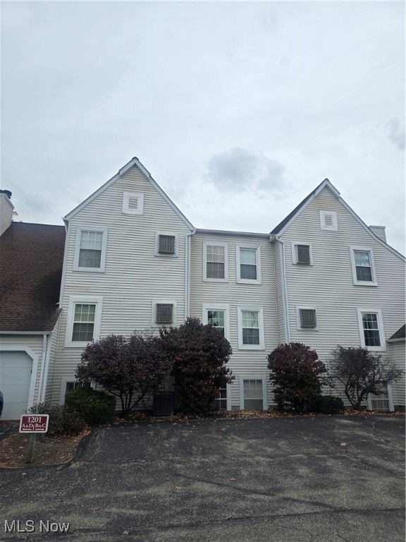 View of front facade