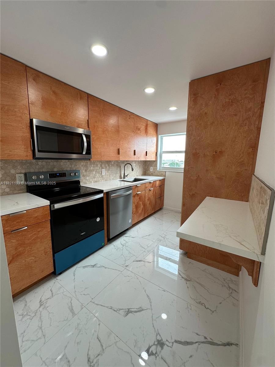 For Rent $2,400/month