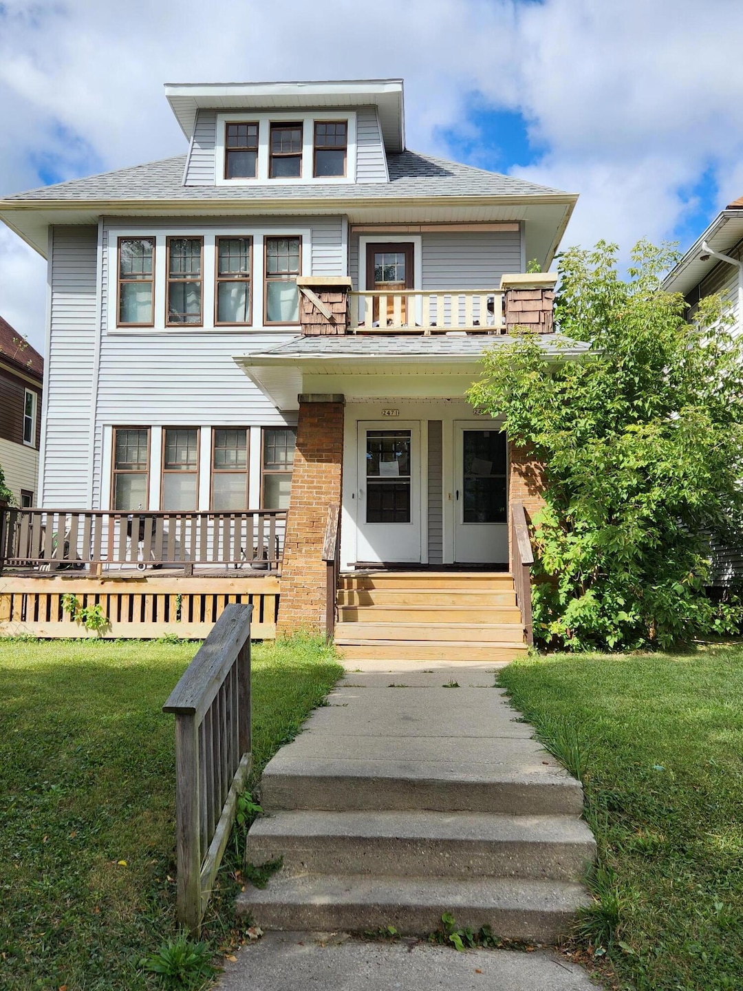 2471-73 N 50th St