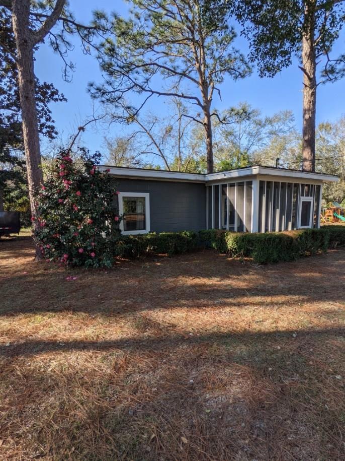 501 N Chester Ave, Douglas, GA 31533 - photo 1