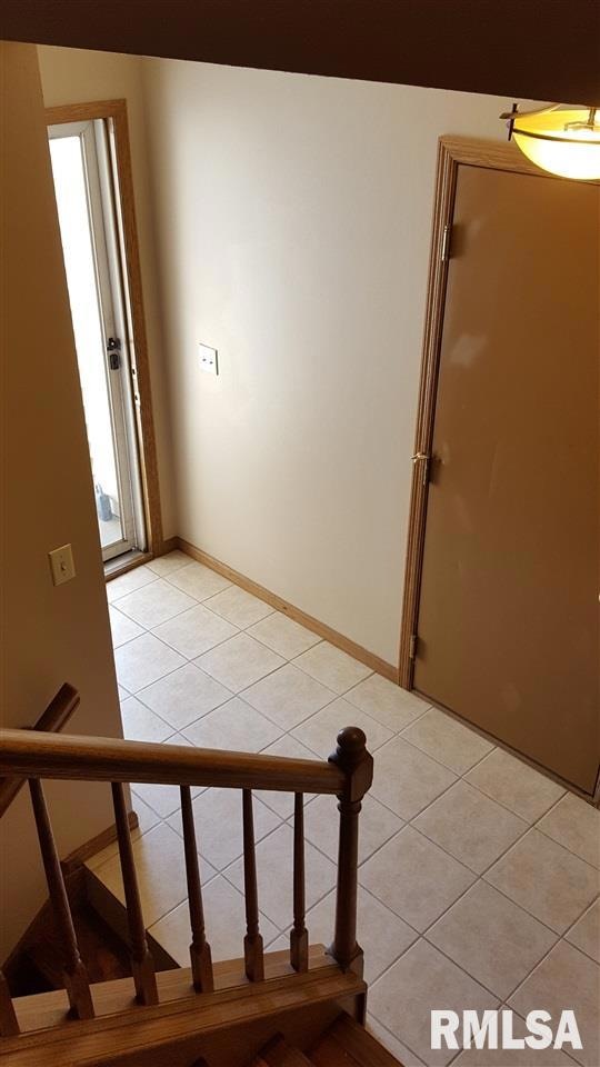 6128 Jebens Ave, Davenport, IA 52806 - photo 1