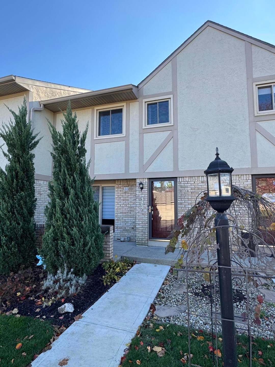 1957 Noble Run Way, U 13, Cols OH 43229