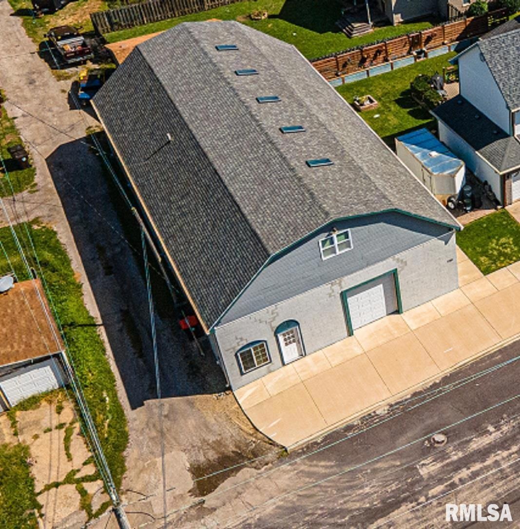 150 Wyatt Ave, Lincoln, IL 62656 - photo 1