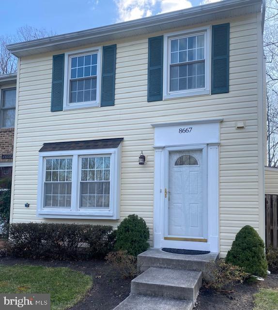 8667 Bent Arrow Ct, Springfield, VA 22153 - photo 1
