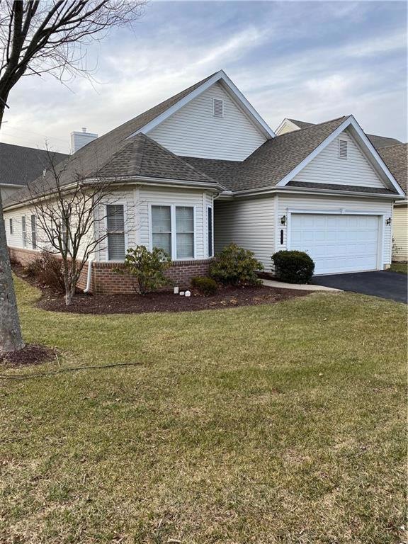 5061 Valley Stream Ln unit 75, Macungie, PA 18062 - photo 1