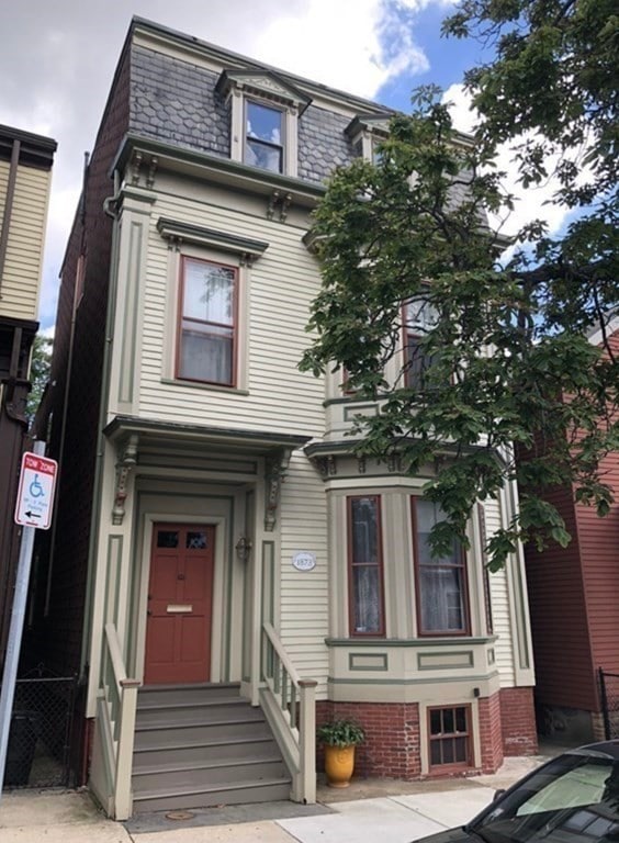 Sold $1,180,000 • Co-Listing Agent