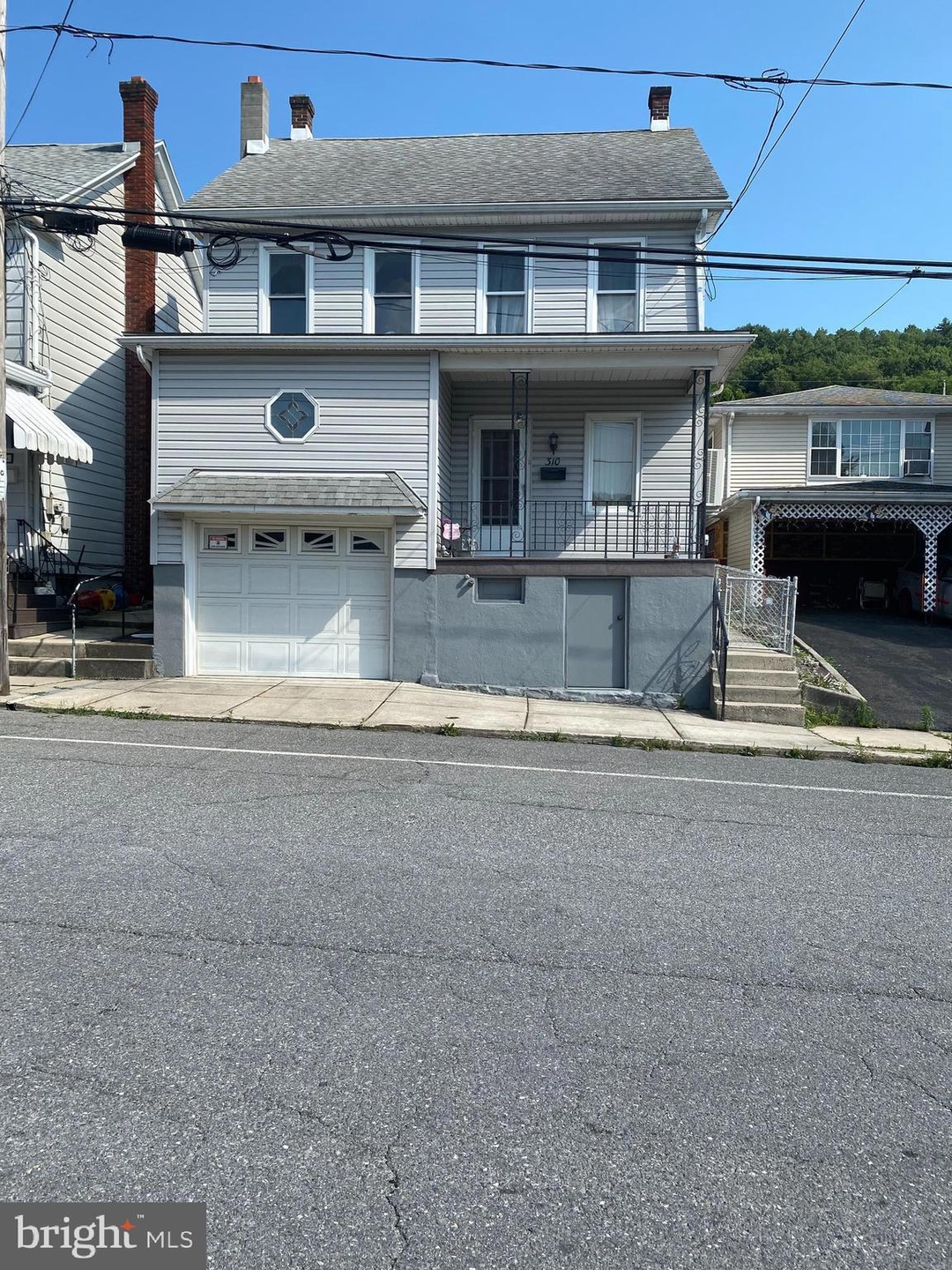 310 W Bertsch St, Lansford, PA 18232 - photo 1